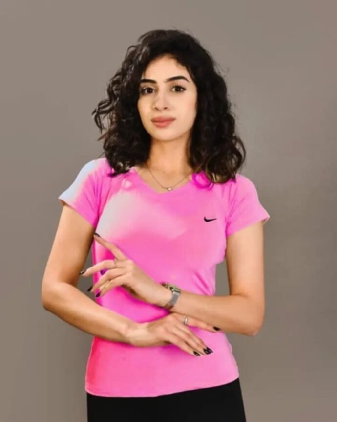 ⁦تيشرت رياضيNike "برقبة2100da"V⁩ - الصورة ⁦7⁩