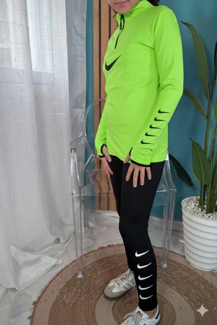 ⁦Ensemble de sport Nike⁩ - الصورة ⁦2⁩